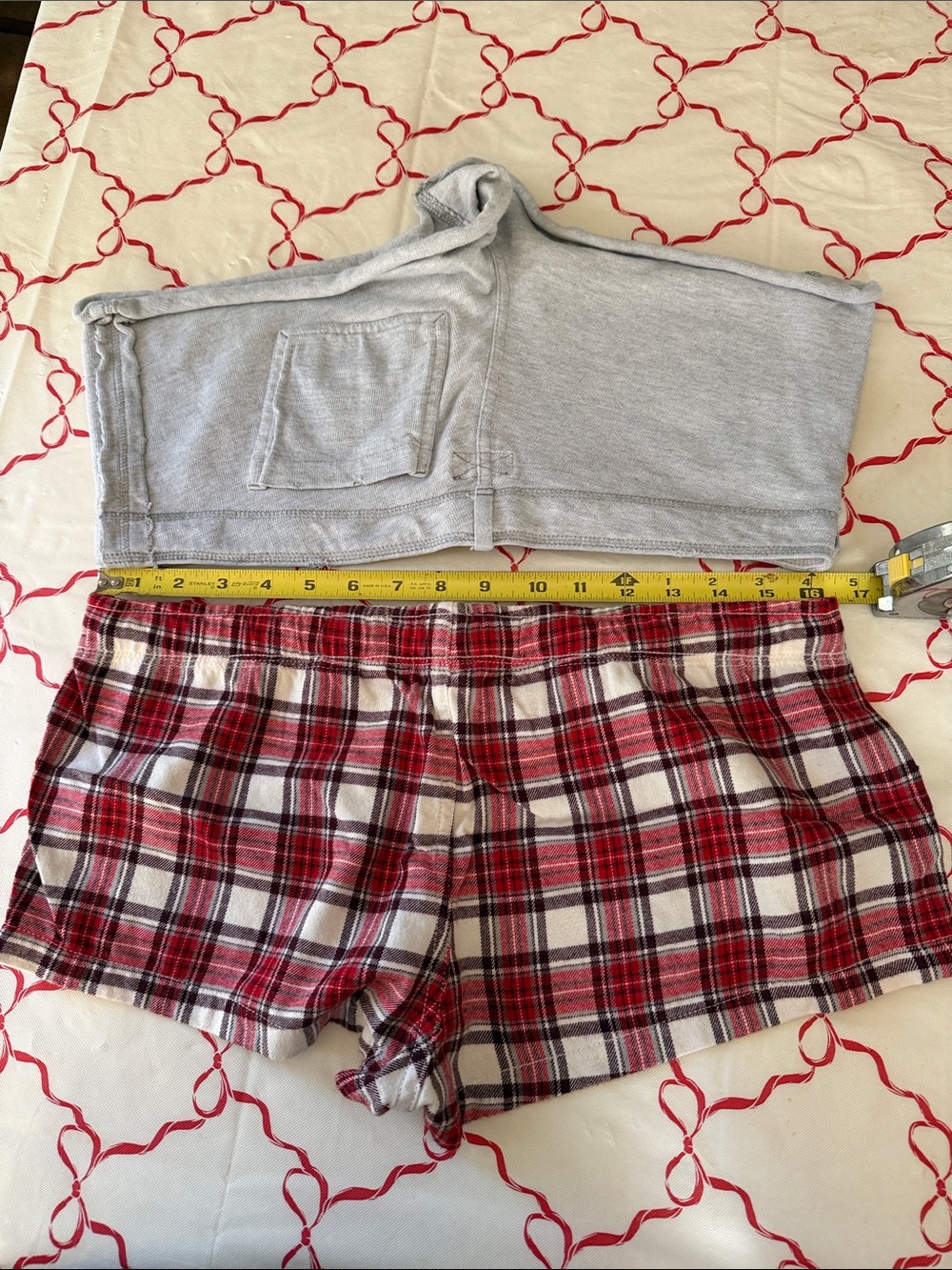2 Abercrombie & Fitch Light Gray Lounge Shorts and Red Plaid Sleep Shorts - Picture 10 of 10